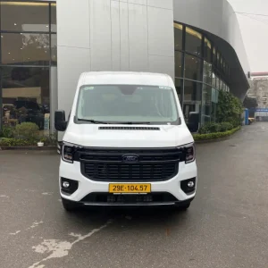 Xe 16 chỗ ford đời mới (3)